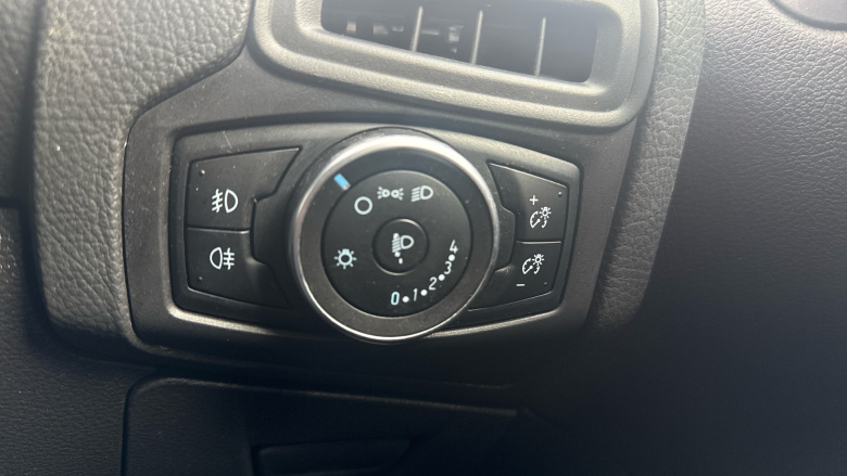 Ford Focus 1.0 EcoBoost 125 Zetec Edition 5dr Petrol Hatchback